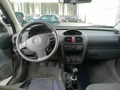 Здавання транспортного засобу opel corsa c 1.0 12v cat (z 10 xe / lw3) року 2001 потужний z10xe