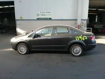 Hurda Aracı FIAT LINEA (323_, 110_) 1.3 D MULTIJET (323AXB11, 323AXB1A) Yılın 2009 güçlü 199A3000