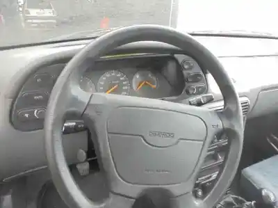 Veículo de Sucata daewoo aranos 1.8 do ano 1997 alimentado c18le