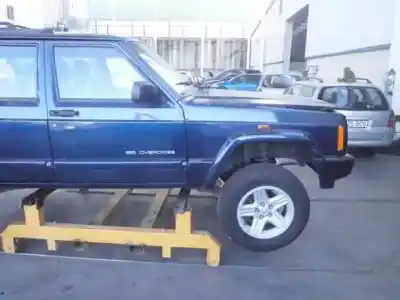 Veículo de Sucata jeep cherokee (xj) country do ano 2000 alimentado g mx ó s01