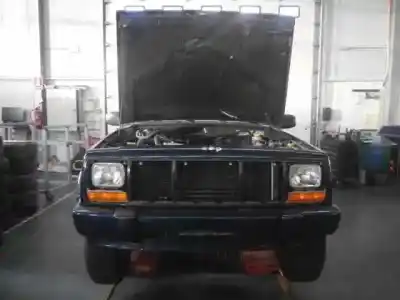 Veículo de Sucata jeep cherokee (xj) country do ano 2000 alimentado g mx ó s01