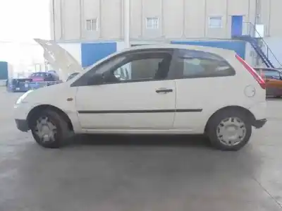 Veículo de Sucata ford fiesta (cbk) 1.4 tdci cat do ano 2003 alimentado f6ja