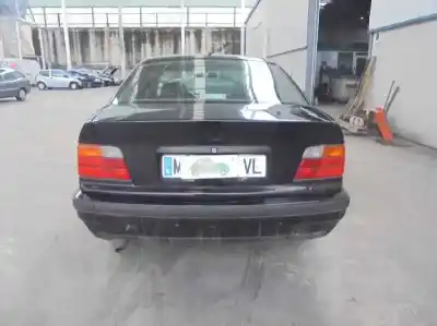 Veicolo di demolizione bmw serie 3 berlina (e36) 318i dell'anno 1998 alimentato 184e1