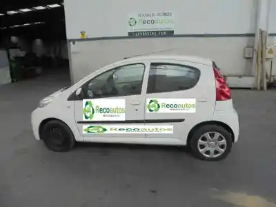 Veículo de Sucata peugeot 107 (pm_, pn_) 1.4 hdi do ano 2009 alimentado 8ht