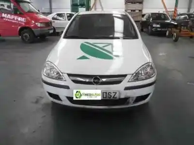 Sloopvoertuig opel corsa 3 c 1.3 cdti 70ch manual van het jaar 2005 aangedreven d-z13dt