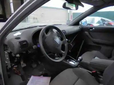 Veículo de Sucata audi a3 (8l) 1.8 20v turbo do ano 2000 alimentado agu