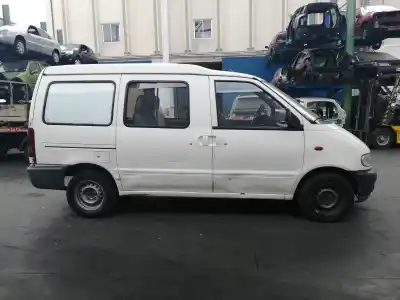 Veículo de Sucata nissan vanette cargo 2.3 diesel do ano 1998 alimentado ld23