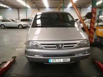 Veículo de Sucata PEUGEOT 806 Universal Studios Port Aventura do ano 2000 alimentado RHZ