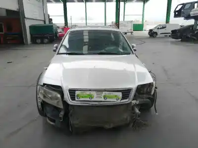 Veículo de Sucata audi allroad quattro (4b5) 2.5 tdi (132kw) do ano 2002 alimentado ake