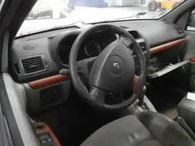 Здавання транспортного засобу renault clio ii fase ii (b/cb0) 1.6 16v року 2004 потужний k4mb745