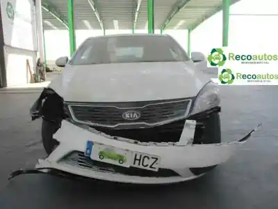 Здавання транспортного засобу kia cee´d 1.6 crdi cat року 2011 потужний d4fb -5pl