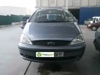 Veículo de Sucata ford galaxy (vy) ghia do ano 2001 alimentado ayl