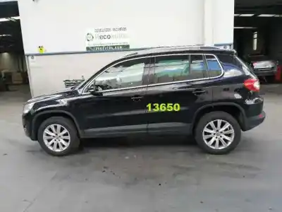 Veicolo di demolizione VOLKSWAGEN TIGUAN (5N_) 2.0 TDI dell'anno 2008 alimentato CBA