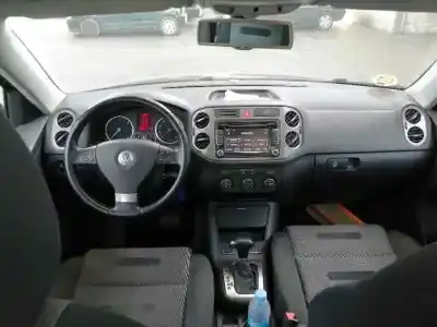 Veicolo di demolizione volkswagen tiguan (5n_) 2.0 tdi dell'anno 2008 alimentato cba
