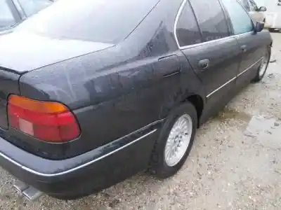 Veículo de Sucata bmw serie 5 berlina (e39) 525tds do ano 1998 alimentado d-25 6t 1