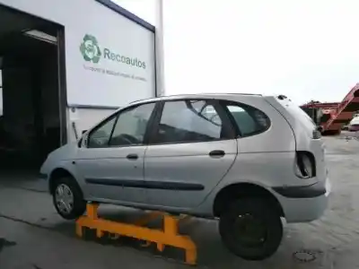 Scrapping Vehicle renault megane i scenic (ja0) 1.6 16v kaleido of the year 2001 powered k4ma7