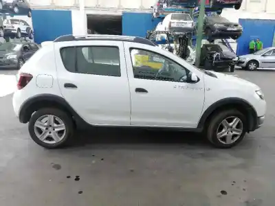 Veículo de Sucata dacia sandero 0.9 tce cat do ano 2016 alimentado h4bb4