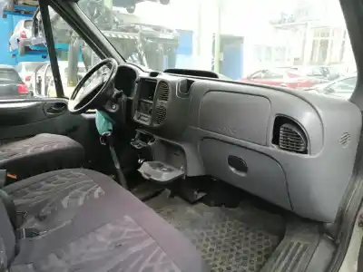 Veicolo di demolizione ford transit caja cerrada, larga (fy) (2000 =>) 2.4 tde cat dell'anno 2002 alimentato d2fa