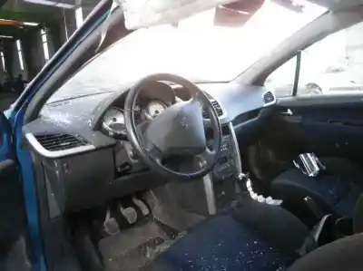 Veículo de Sucata peugeot 207 xs do ano 2006 alimentado 9hx