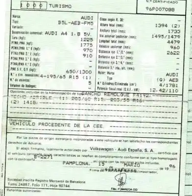 Veicolo di demolizione audi a4 berlina (b5) 1.8 t dell'anno 1996 alimentato aeb