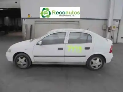 Vehículo de desguace OPEL ASTRA G BERLINA 1.8 16V CAT del año 1998 con motor X18XE1