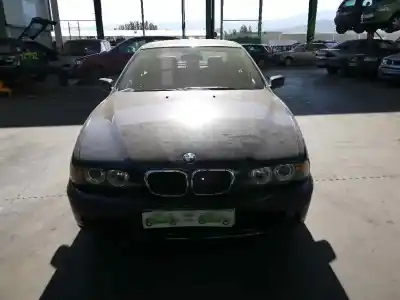 Veículo de Sucata bmw serie 5 berlina (e39) 2.2 24v cat do ano 2001 alimentado 226s1