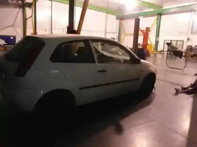Veículo de Sucata ford fiesta (cbk) 1.4 tdci cat do ano 2003 alimentado f6ja