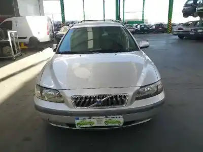 Veículo de Sucata volvo v70 familiar 2.5 turbodiesel do ano 2000 alimentado d5252t