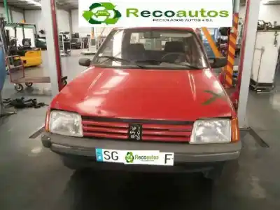 Veículo de Sucata PEUGEOT 205 JUNIOR 205 1.1 do ano 1990 alimentado G-H1A (TU1)