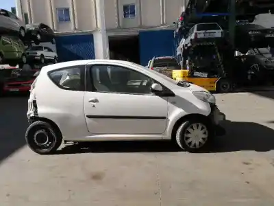 Veicolo di demolizione peugeot 107 1.0 cat (384f) dell'anno 2006 alimentato 1kr