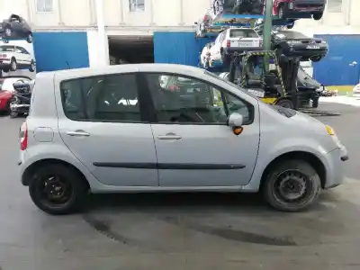 Veículo de Sucata renault modus 1.5 dci diesel do ano 2004 alimentado k9kj750