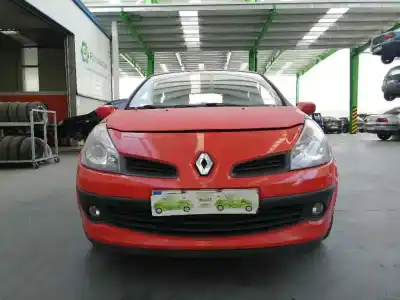Veículo de Sucata renault clio iii 1.6 16v do ano 2008 alimentado k4md800
