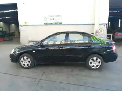 Scrapping Vehicle KIA CERATO 2.0 LX CRDi Familiar of the year 2004 powered D4EA
