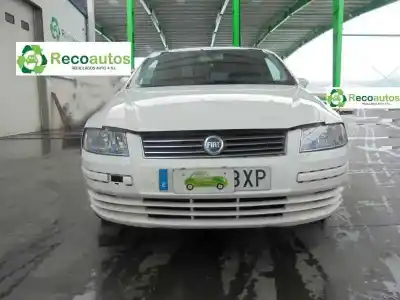 Scrapping Vehicle fiat stilo (192_) 1.6 16v (192_xb1a) of the year 2001 powered 182b6000
