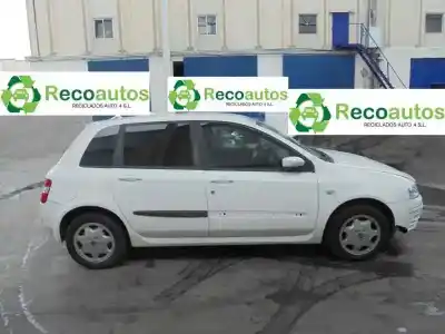 Scrapping Vehicle fiat stilo (192_) 1.6 16v (192_xb1a) of the year 2001 powered 182b6000