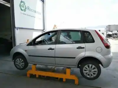 Veículo de Sucata ford fiesta (cbk) 1.4 tdci cat do ano 2002 alimentado f6ja