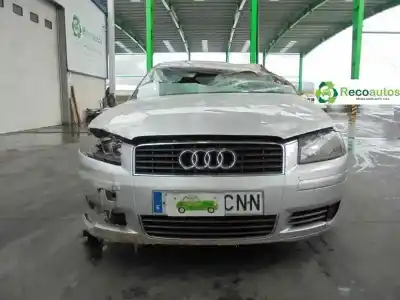 Veículo de Sucata audi a3 (8p) 1.6 102 cv / 75 kw do ano 2003 alimentado bgu