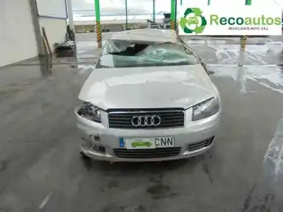 Veículo de Sucata audi a3 (8p) 1.6 102 cv / 75 kw do ano 2003 alimentado bgu