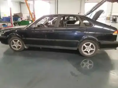 Veículo de Sucata saab 9-3 berlina 2.2 s tid do ano 2001 alimentado d223l