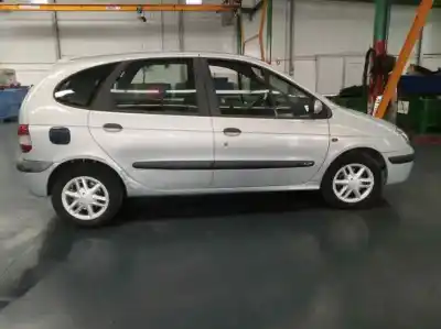 Veículo de Sucata renault megane i scenic (ja0) 1.9 dti diesel cat do ano 2000 alimentado f9qa7