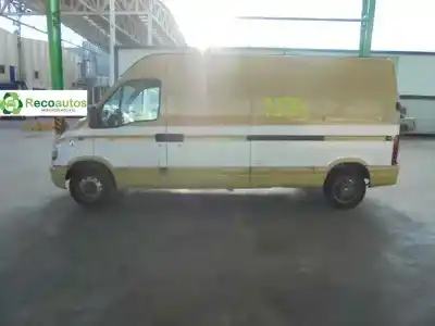 Vehículo de desguace RENAULT MASTER DESDE ´98 2.8 TDI del año 2001 con motor S9WA702