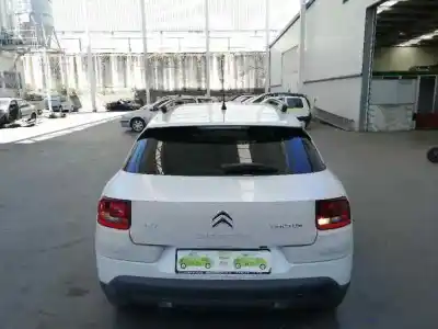 Здавання транспортного засобу citroen c4 cactus 1.6 hdi 90 року 2015 потужний 9h06