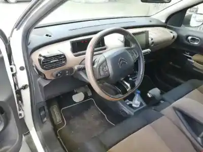 Здавання транспортного засобу citroen c4 cactus 1.6 hdi 90 року 2015 потужний 9h06