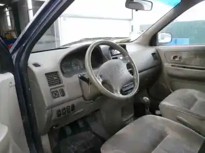 Sloopvoertuig kia carens 1.8 monovolumen van het jaar 2001 aangedreven tb