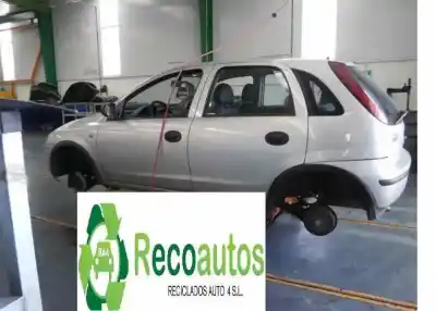 Veículo de Sucata opel corsa c essentia do ano 2004 alimentado z13dt