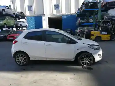 Scrapping Vehicle mazda 2 (de_, dh_) 1.3 (de3fs) of the year 2014 powered zj