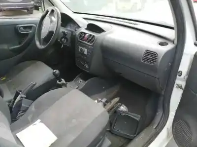 Veículo de Sucata opel combo tour 1.3 cdti 16v do ano 2005 alimentado z13dt