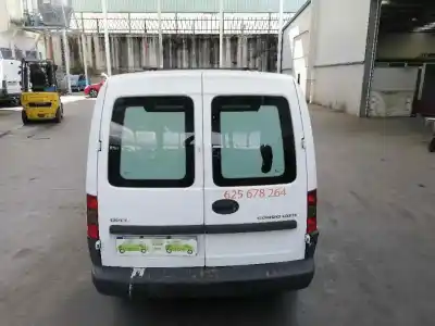 Veículo de Sucata opel combo tour 1.3 cdti 16v do ano 2005 alimentado z13dt