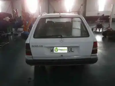 Veículo de Sucata mercedes-benz clase e (w124) familiar 300 td / e 300 d (124.190) do ano 1993 alimentado 603912