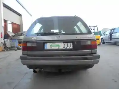 Sloopvoertuig VOLKSWAGEN PASSAT VARIANT (315) 1.6 Turbodiesel (RA. SB) van het jaar 1991 aangedreven D-SB